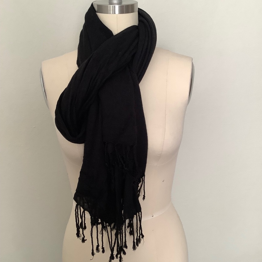 Black Scarf